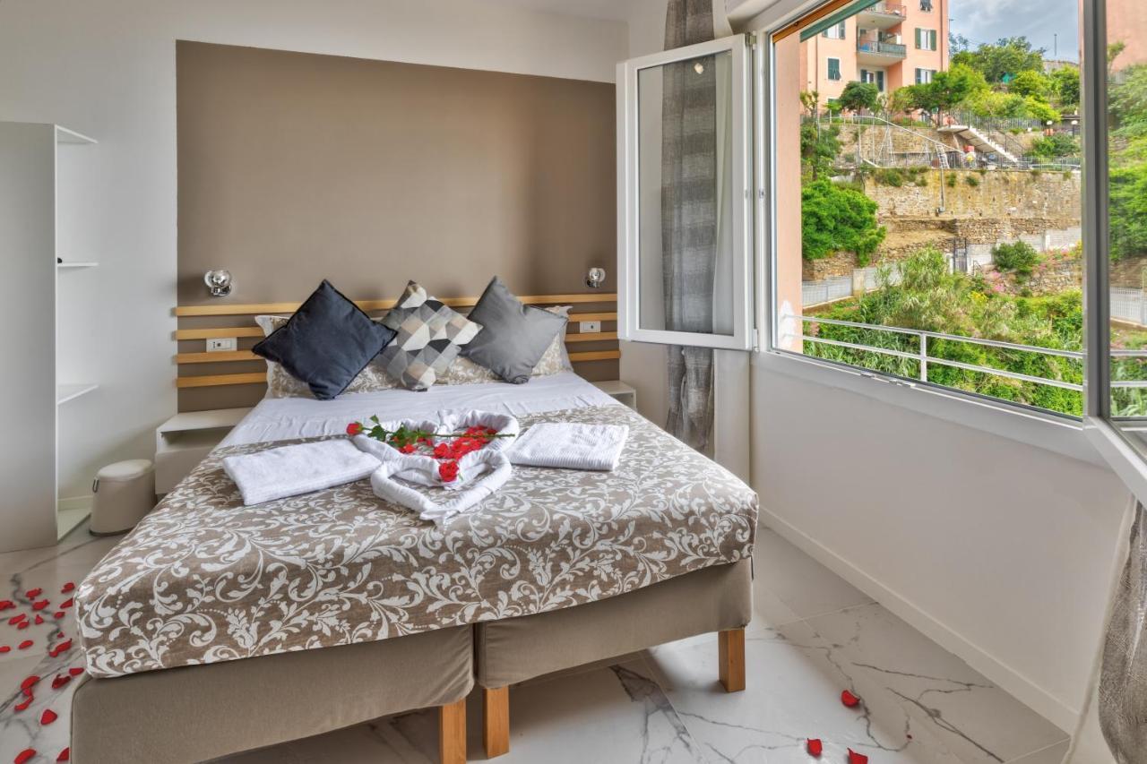 Sofia Holiday Hotel Riomaggiore Exterior photo